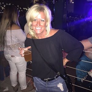 Meet your Posher, Danielle